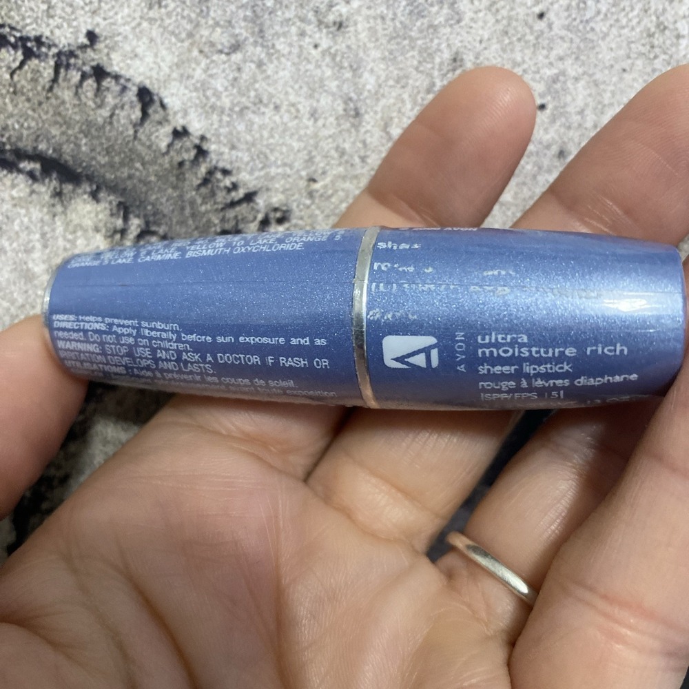 AVON Ultra Moisture Rich Lipstick Sheer Pink Factory Sealed‎ Discontinued